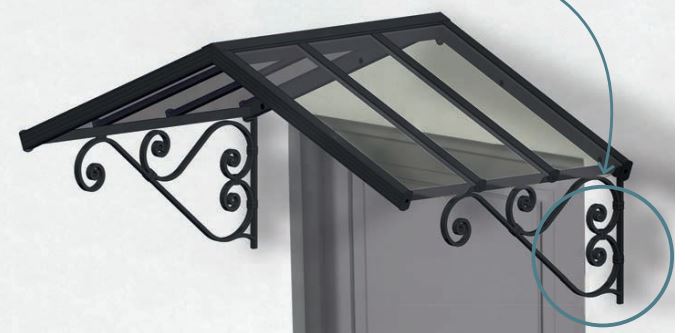 Marquise aluminium au-dessus d’une porte d’entrée